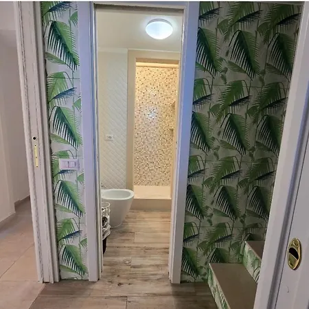 Nyaraló Aquarium Family Capri